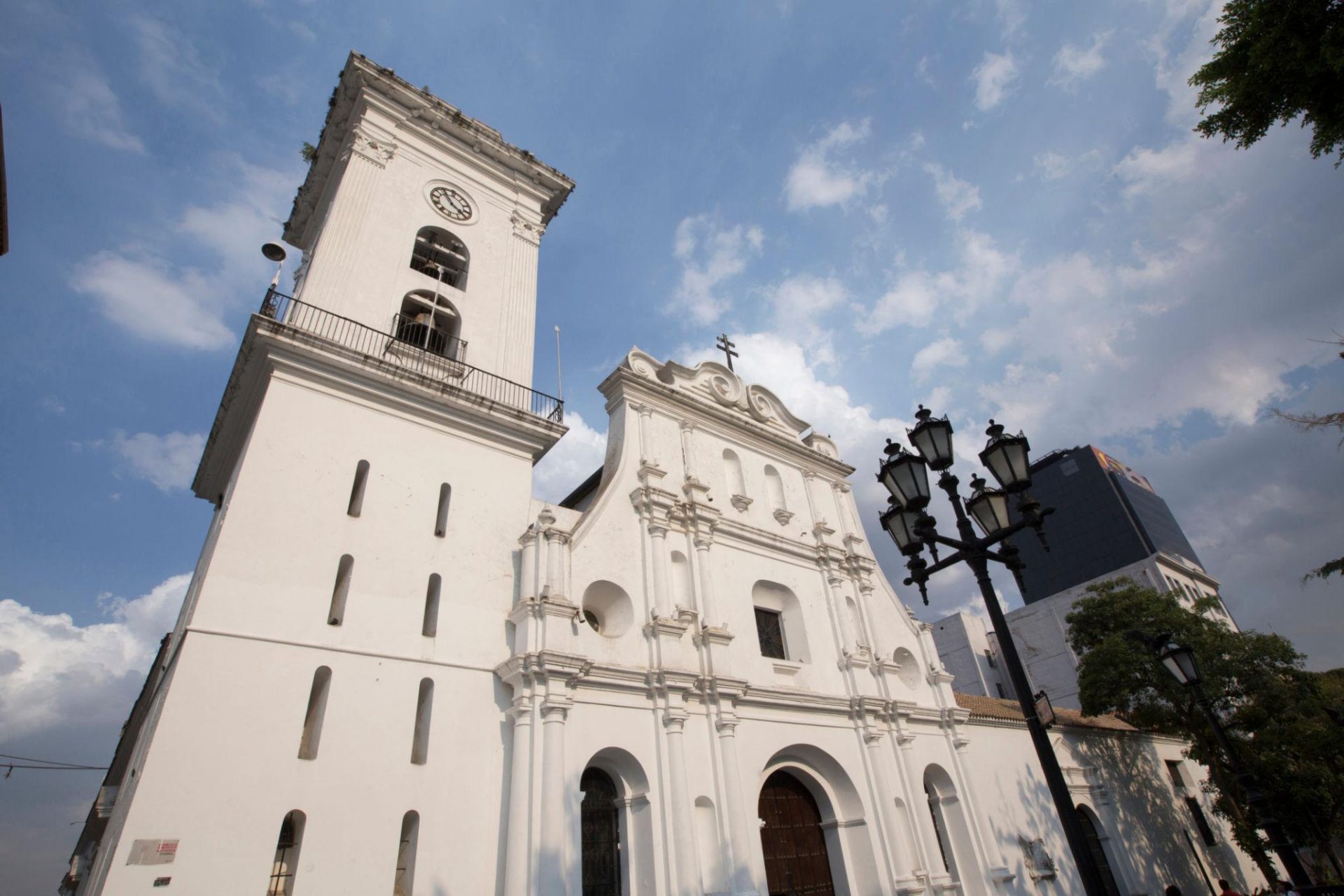 Casco Histórico de Caracas: patrimonio, turismo y nuevas oportunidades para el sector inmobiliario — 1